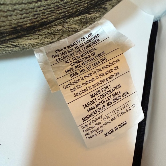 Decorative Chicken Pillow. NWT - Picture 7 of 8